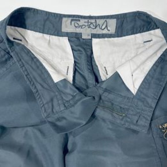 Boy’s Gotcha gray cargo shorts size 10 - Picture 6 of 6